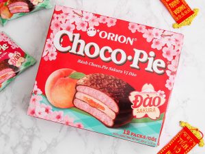 Choco-Pie Sakura Peach Flavor 360g – 12 Pack/Box, 8 Box/Case